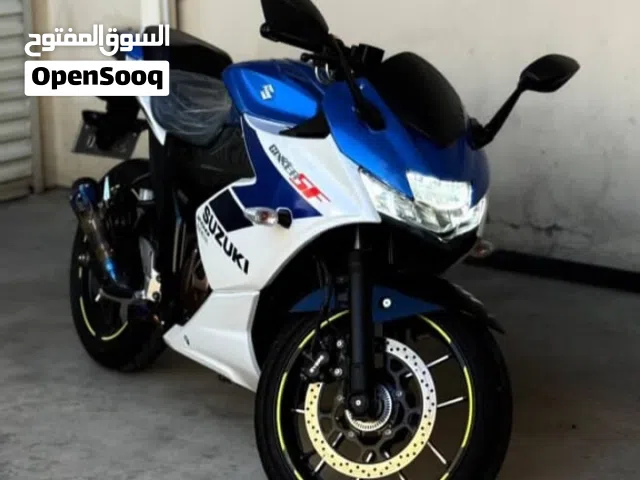للبيع دراجة سوزوكي gixxer sf 250