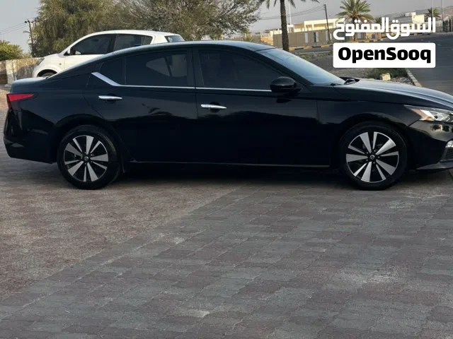 2022 نيسان التيما SV