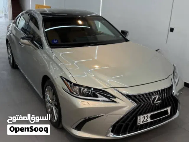 لكزز es350 لون مميز وكالة وضمان  شركة ساز  بحالة الشركة