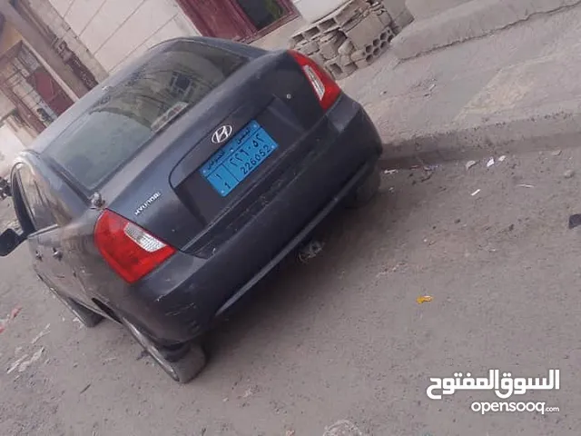 للبيع اكسنت 2010