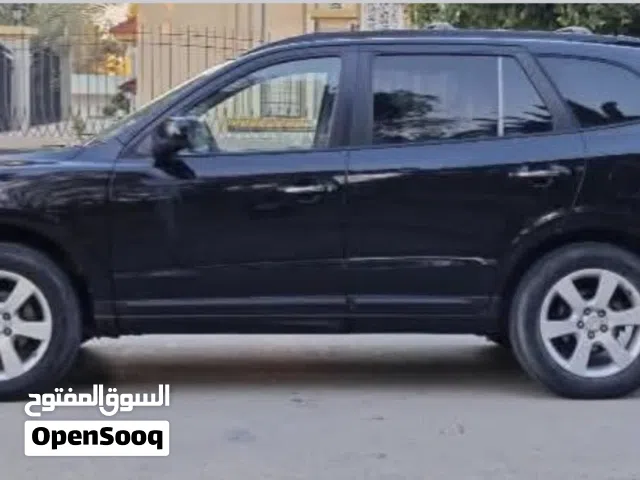 معروض للبيع سيارة سنتافي 2009 بنزين سوداء