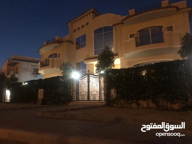 1100m2 More than 6 bedrooms Villa for Sale in Giza Sheikh Zayed
