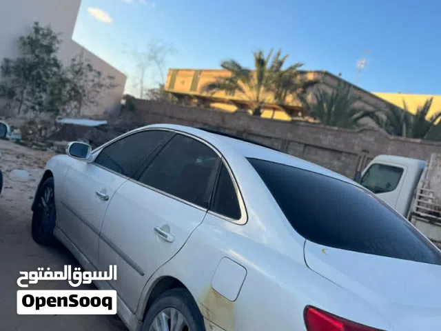 هيونداى ازيرا  2010