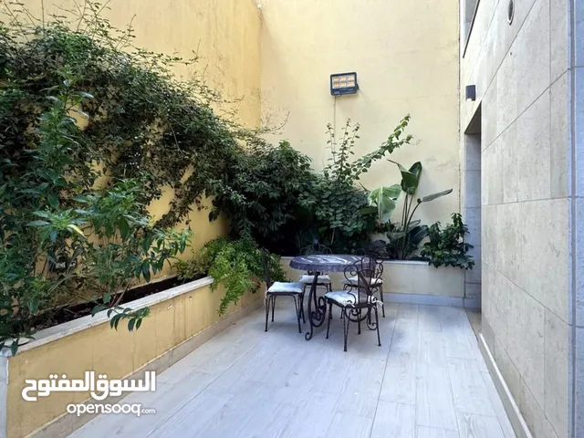 150 m2 3 Bedrooms Apartments for Rent in Amman Abdoun