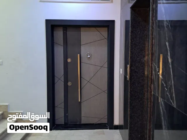 200 m2 3 Bedrooms Apartments for Sale in Tripoli Al-Bivio