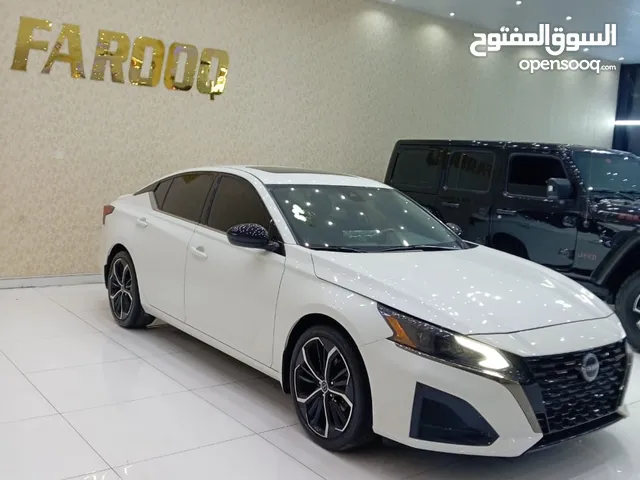 نيسان التيما  موديل 2024 ممشى 40000 كم فول اوبشن  القسط 1450 شامل تأمين وتسجيل السيارة