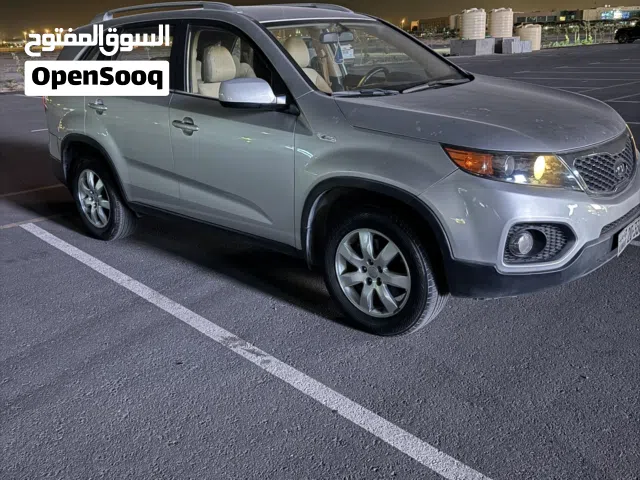2013 كيا سورينتو Standard