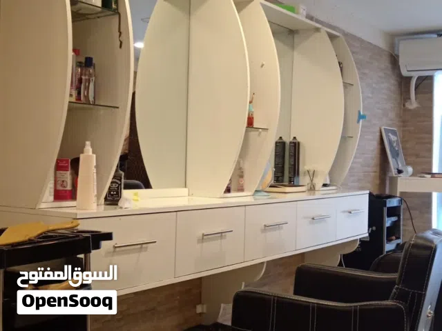 كاونتر صالون شبه جديد بسعر مغري