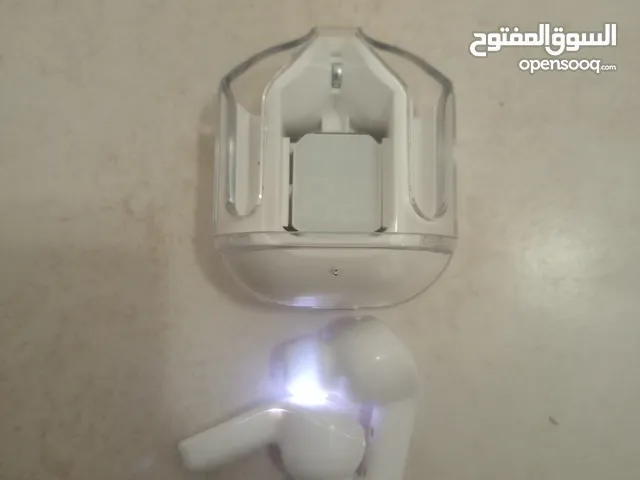 سماعات ستايل و فخامة لون اسود و ابيض