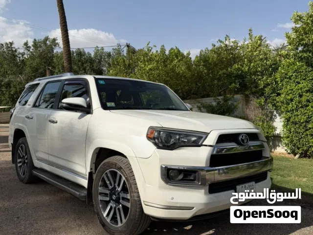 2019 تويوتا 4 رونر SR5