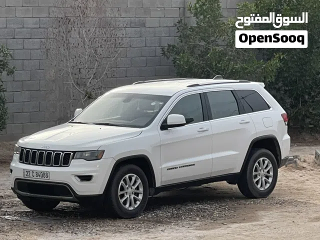 2021 جيب جراند شيروكى Laredo