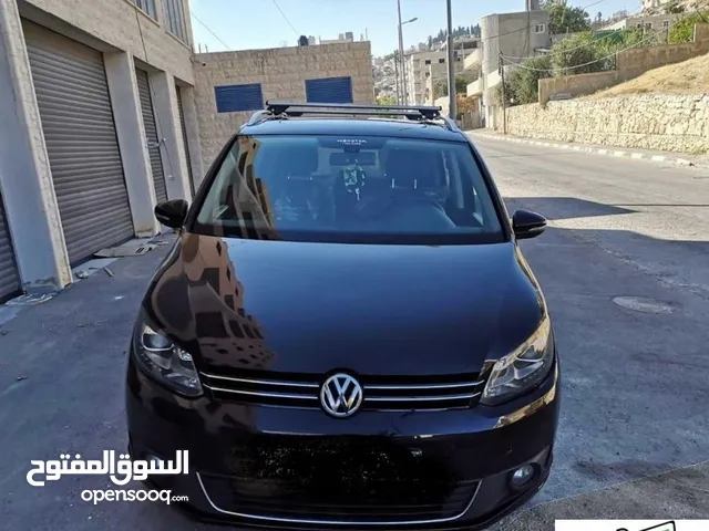 اكرم من الخليل