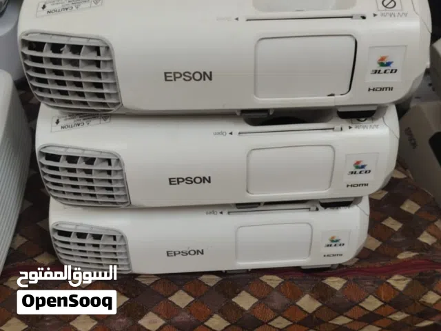 بروجكتر من شركات عالمية