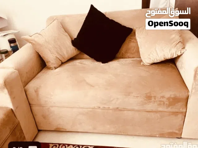 Good condition  5 seater fabric velvet  For sale  Pic up salmiya blk 10