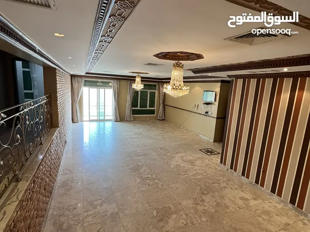 280m2 4 Bedrooms Apartments for Rent in Al Ahmadi Mahboula
