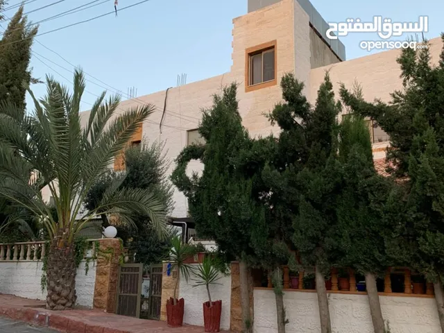 1000 m2 More than 6 bedrooms Townhouse for Sale in Amman Marj El Hamam