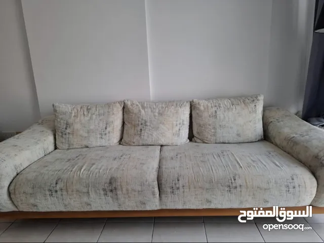 اريكة للبيع