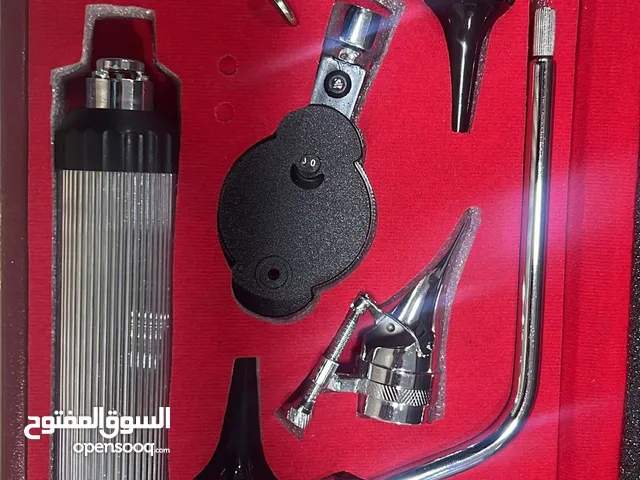 عدة فحص انف اذن حنجرة