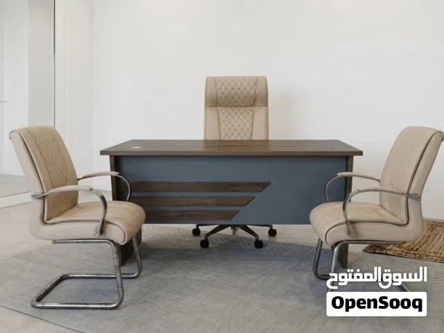 أطقم مكتبية كاملة (استعمال نظيف جداً)