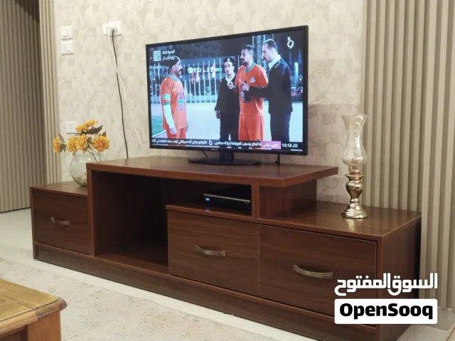 طاولة للبيع