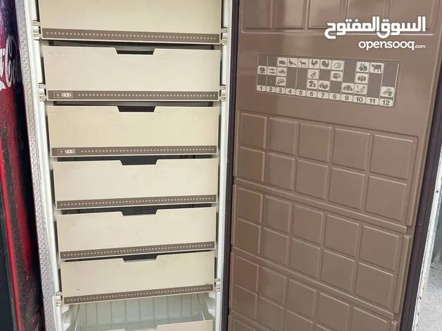 فريزر عامودي 7 جوارير ماتور الاصلي مختوم تجميد ممتاز فحص شغال مية بالمية