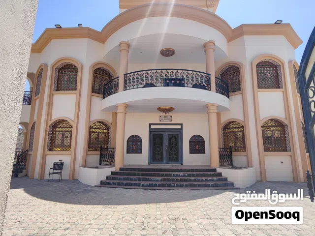 A beautiful villa close to the center of Bahla for sale