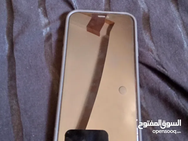 Apple iPhone 11 64 GB in Amman