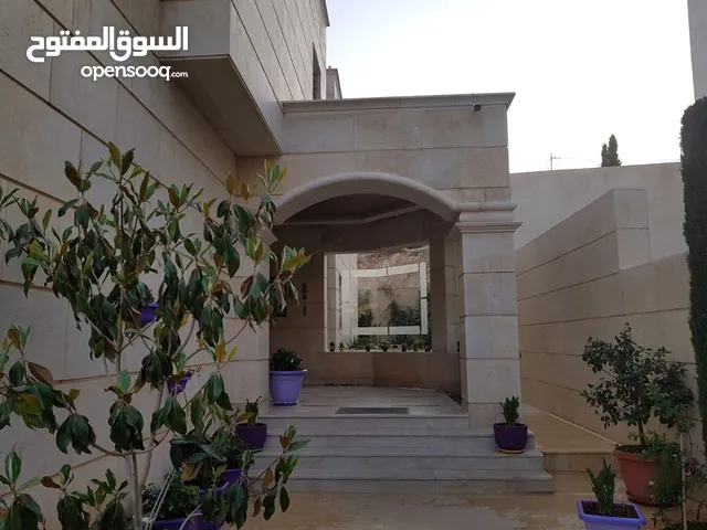 750 m2 More than 6 bedrooms Villa for Rent in Amman Dabouq
