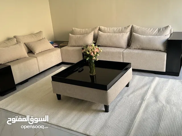 كراس مجلس بحرف L