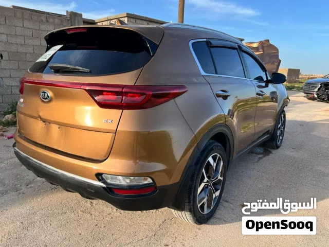 كيا سبرتاج امريكيه 2020 ماشيه 70 ميل لون مميز نحاسي بيع بي ضمان والعه وتمشي تبي تشطيب مقدمه بس