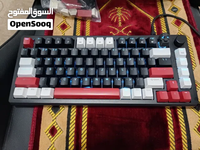 كيبورد قيمنق مستعمل للبيع