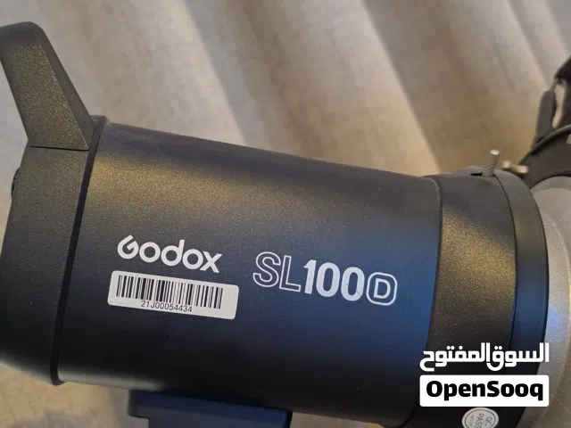 للبيع معدات إضاءة استوديو احترافي كامل استعمال خفيف ونظيف جداً