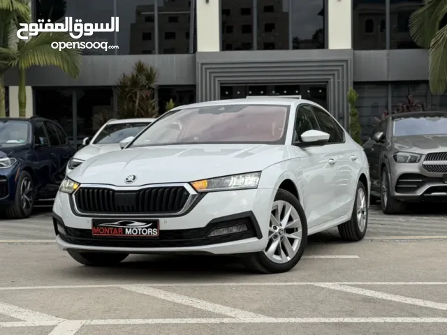 سكودا اوكتافيا ترخيص 2022 محرك 2000 ديزل جير أوتوماتيك 150 حصان