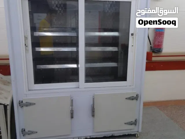 ثلاجة عرض بعلبكي بحالة الوكالة