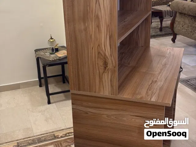 مكتب دراسة او شغل للبيع