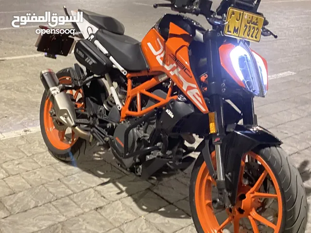 دراجه ناريه ktm ستريت فايتر 2019