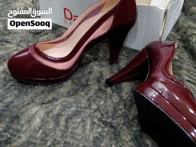 كندرة كعب عالي