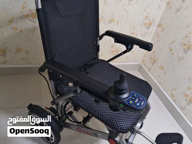 كرسي ذوي الاحتياجات  جديد يوجد معه كل مستلزماته