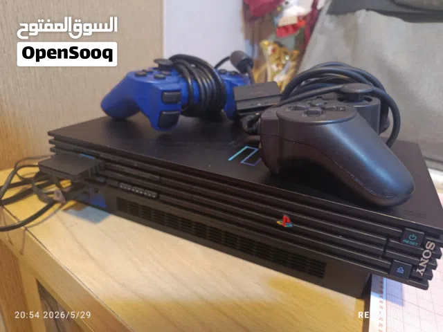 بلي 2 نظيف مع كامل الملحقات والالعاب