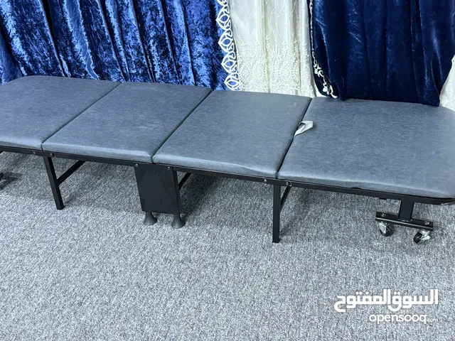 مصطبه مال تدليك عمليه ومفيده مستخدمه استخدام واحد فقط وضيفه وجديده تفيد حتا سرير تصير