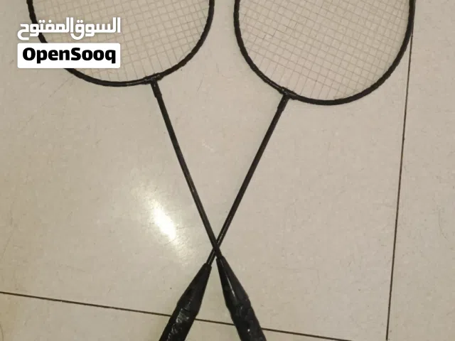 مضارب تنس بدينار ونص فقطط