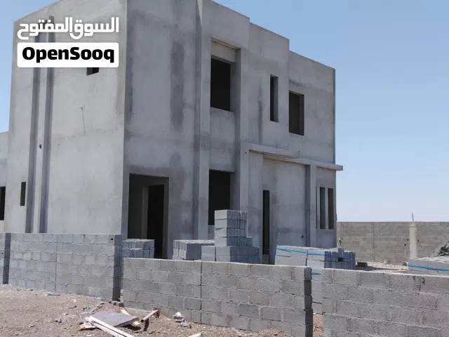 250 m2 4 Bedrooms Townhouse for Sale in Al Dakhiliya Bahla