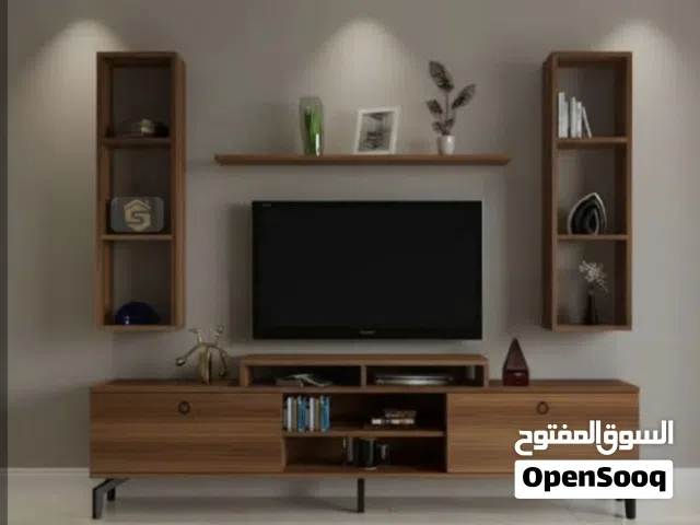 طاولة تلفزيون