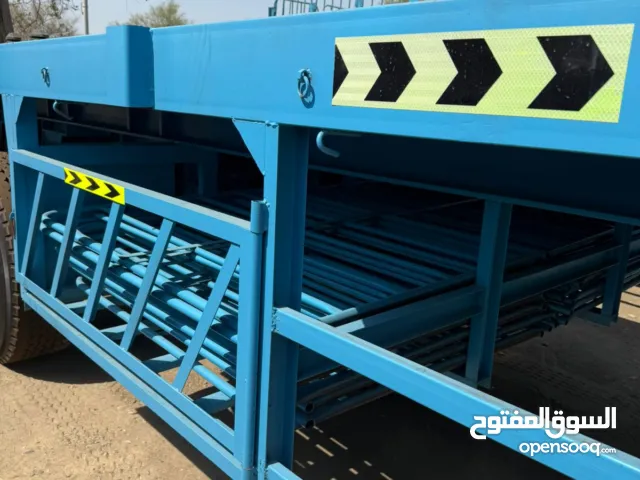 3 سطحة متوفرات للبيع جديد موديل 2025 إنتاج شركة رؤيه صحم المتحدة مكان التواجد صحم /الشارع العام