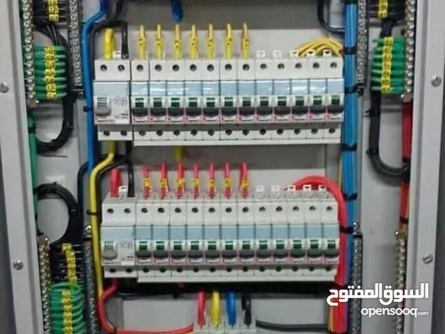 فني كهربائي