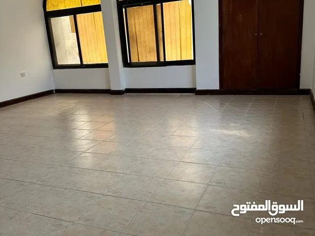Flat For Rent Rent 150 / 160 with EWA , Unlimited