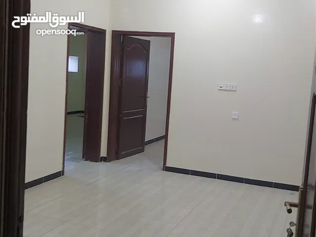90m2 2 Bedrooms Apartments for Rent in Al Mukalla Other
