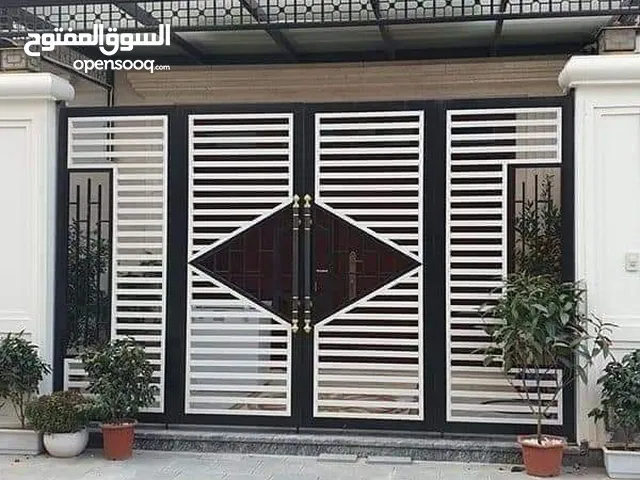 240 m2 5 Bedrooms Villa for Sale in Tripoli Ain Zara