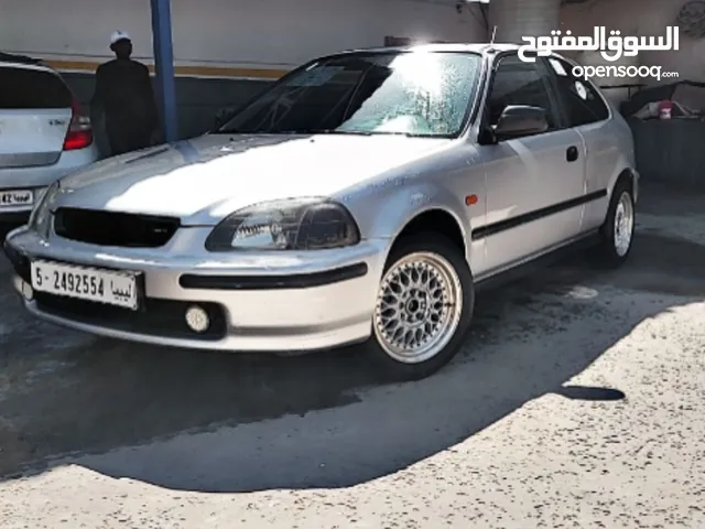 Used Honda Civic in Tripoli