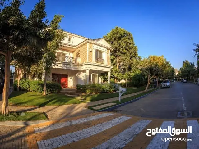 202 m2 3 Bedrooms Apartments for Sale in Cairo Fifth Settlement